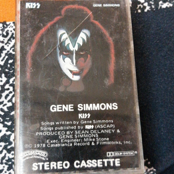 Kiss Cassette Bundle - Picture 4 of 16